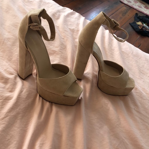 PrettyLittleThing Shoes - NEVER WORN NUDE PLATFORM HIGH SANDAL